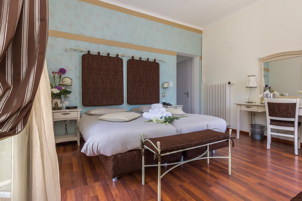 Riviera Hotel 3*